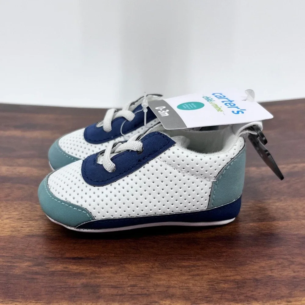 Baby Crib Shoes 0-3M White Navy Sneakers Sporty Carter's Child of Mine NEW